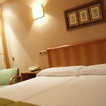 Carreno Hotel 2*
