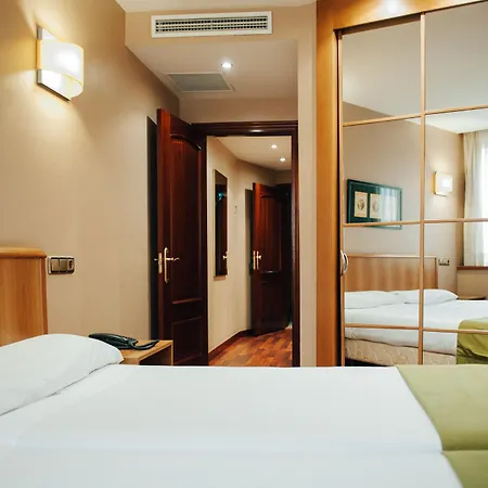 Carreno Hotel 2*