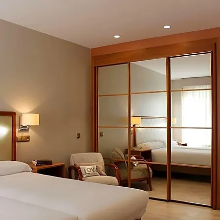 Carreno Hotel 2*
