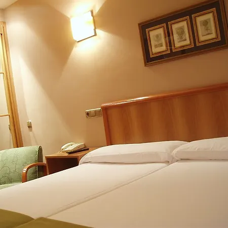 Carreno Hotel 2*